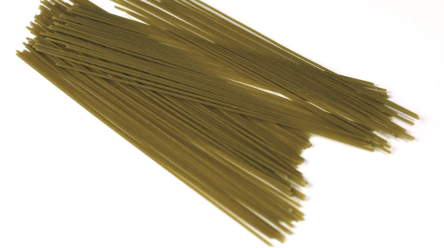 Pâtes De Riz Brun Genre Spaghetti De Épinards